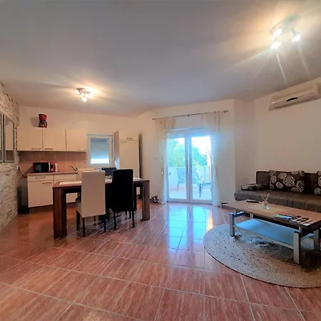 Apartment Charming Angela Near Malinska *