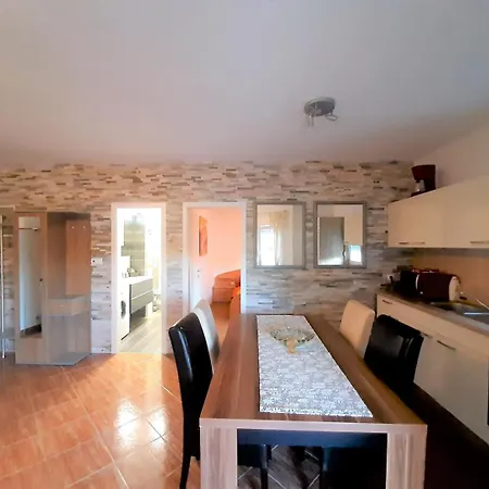 Apartment Charming Angela Near Malinska Sveti Anton (Krk)